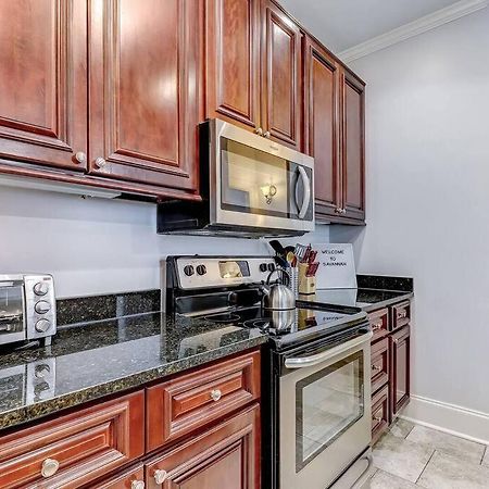 Historic Savannah Gold Private Condo With Pool - 2Bed, 1&Half Bath, Sleeps 6, 1St Floor, 15 Min Walk To Historic Savannah Center And All Attractions Екстериор снимка