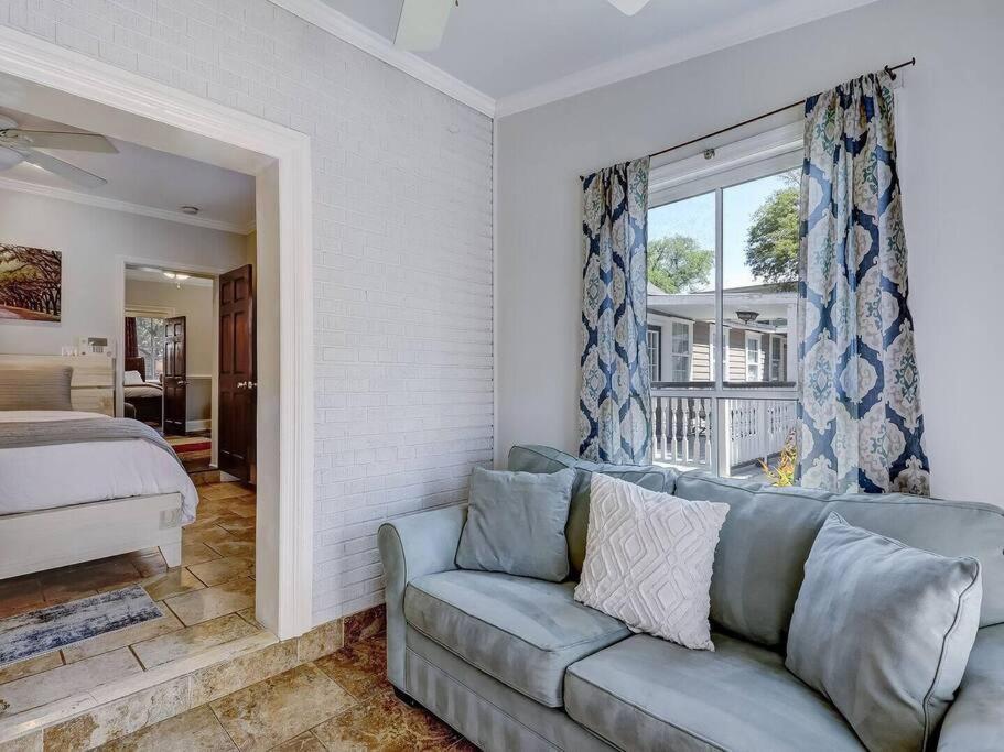 Historic Savannah Gold Private Condo With Pool - 2Bed, 1&Half Bath, Sleeps 6, 1St Floor, 15 Min Walk To Historic Savannah Center And All Attractions Екстериор снимка