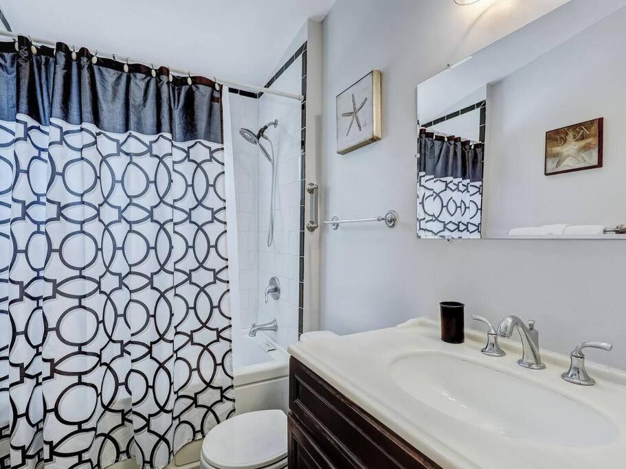 Historic Savannah Gold Private Condo With Pool - 2Bed, 1&Half Bath, Sleeps 6, 1St Floor, 15 Min Walk To Historic Savannah Center And All Attractions Екстериор снимка