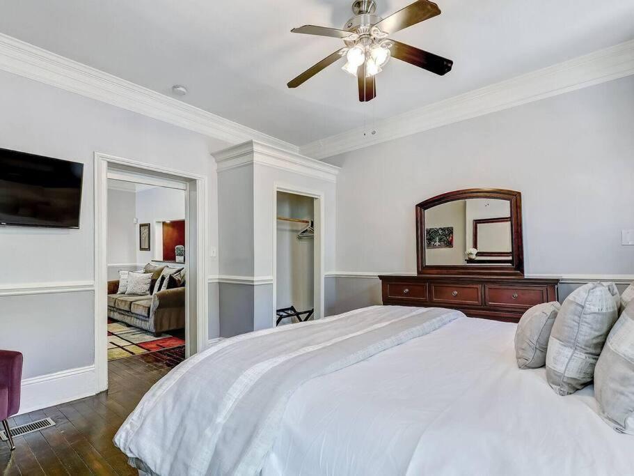 Historic Savannah Gold Private Condo With Pool - 2Bed, 1&Half Bath, Sleeps 6, 1St Floor, 15 Min Walk To Historic Savannah Center And All Attractions Екстериор снимка